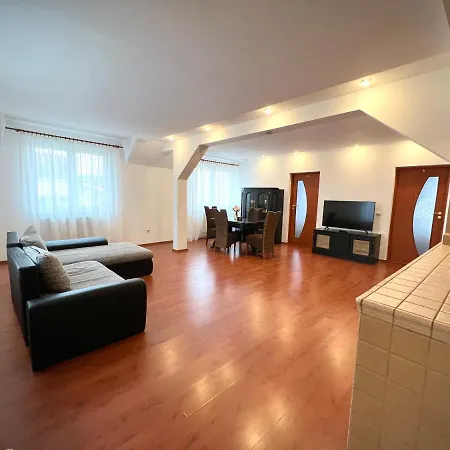 Flh - Mira Apartment